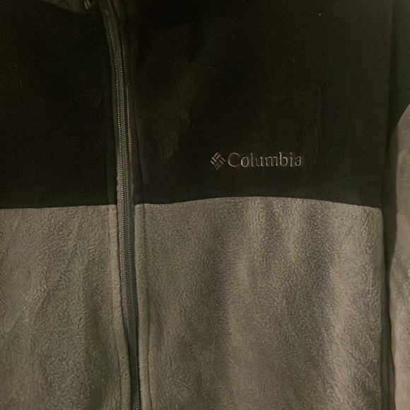 COLUMBIA MEN ZIP UP SWEATER - Picture 2 of 7